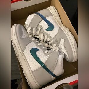 Women Nike Dunk HI FLS